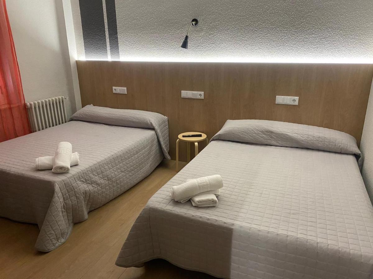 Hostal Uria Salamanca Dış mekan fotoğraf